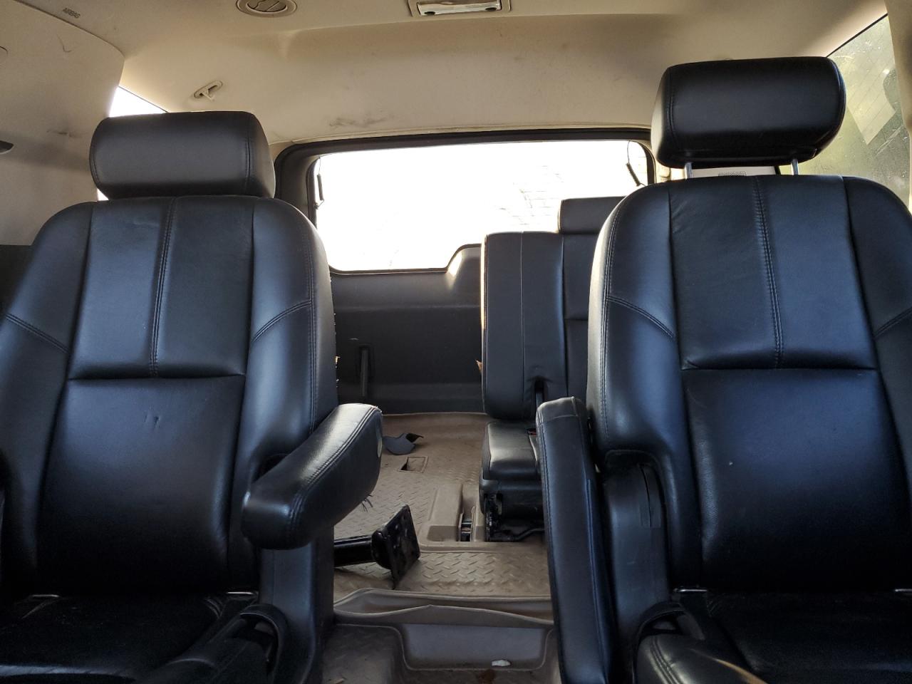 2007 Chevrolet Tahoe - Image 10