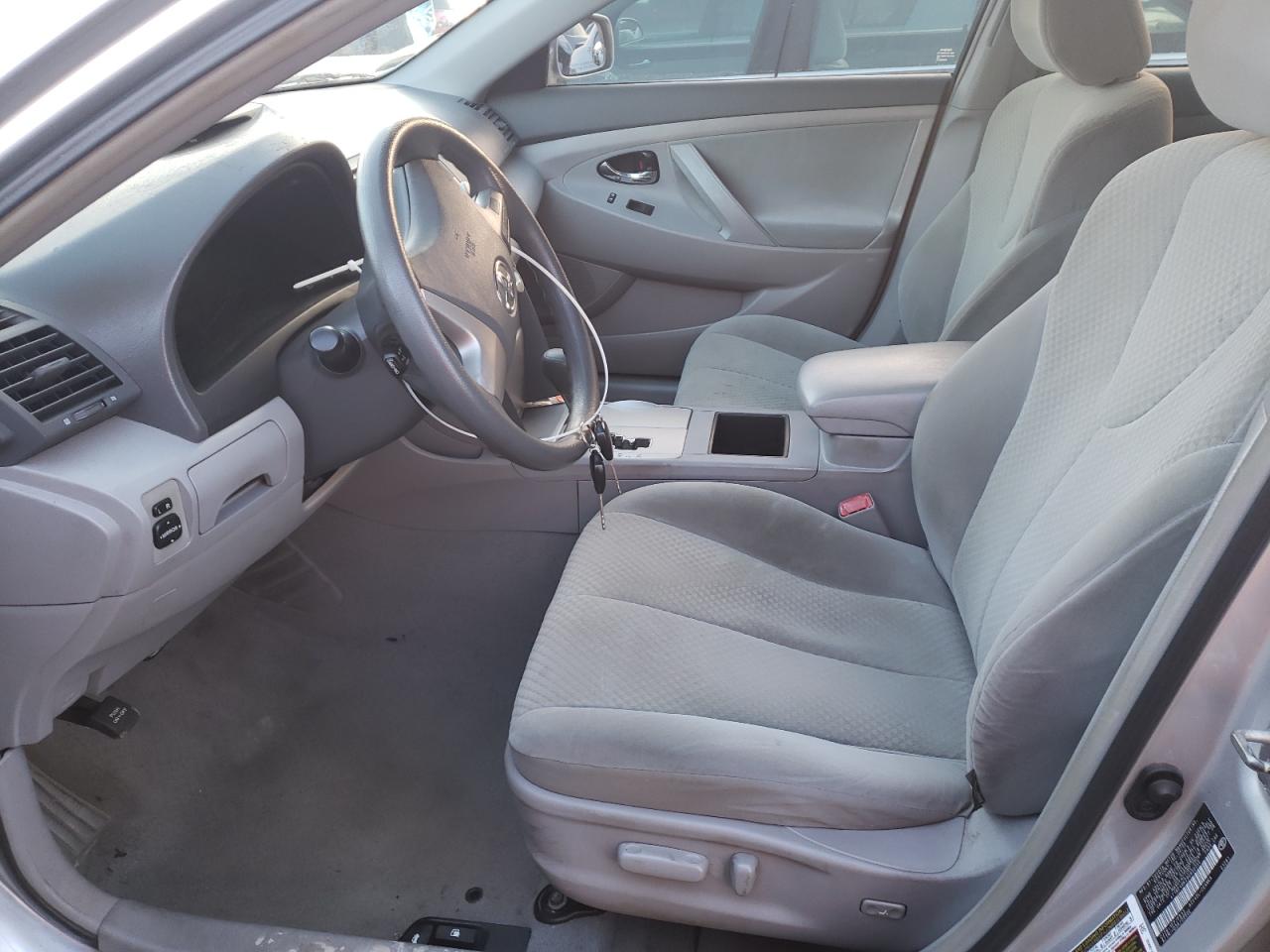 2009 Toyota Camry - Image 7