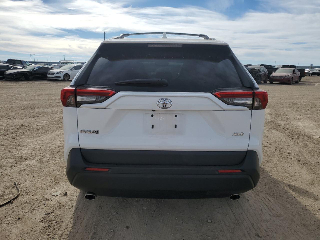 2023 Toyota RAV 4 - Image 6