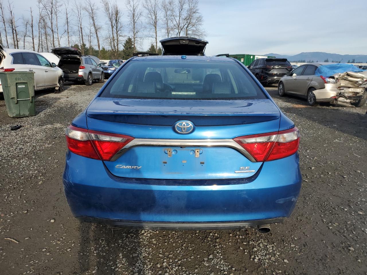 VIN 4T1BF1FK4GU525986 2016 TOYOTA CAMRY no.6