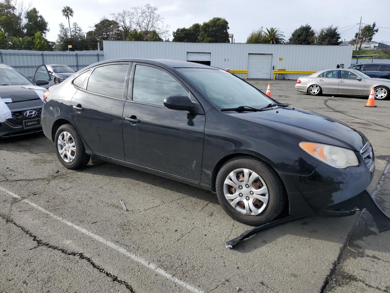 2010 Hyundai Elantra - Image 4