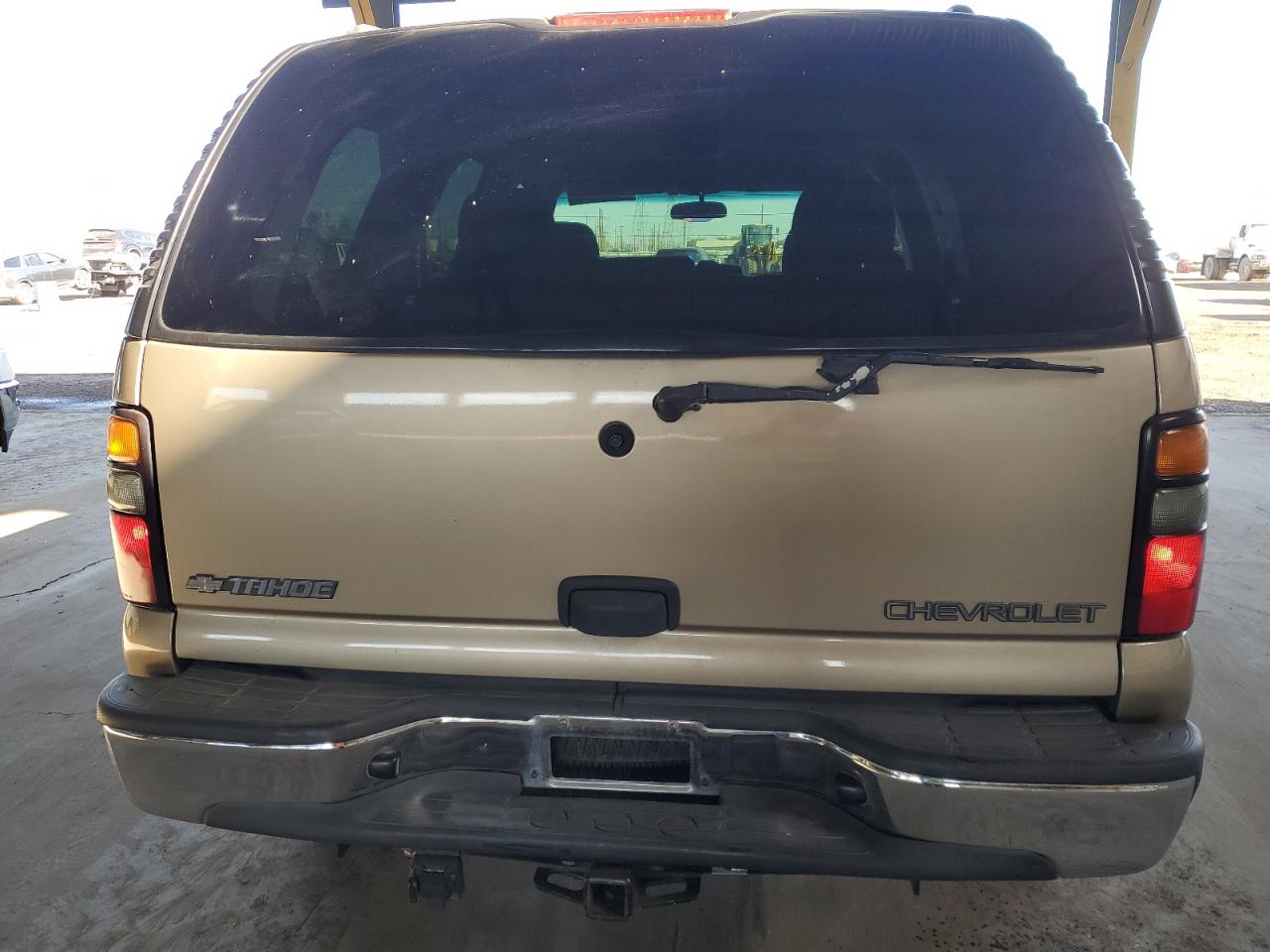 2005 Chevrolet Tahoe C1500 VIN: 1GNEC13TX5R129592 Lot: 85124534