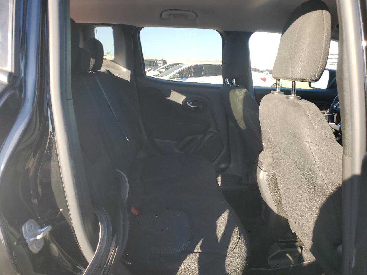 2020 Jeep Renegade - Image 10