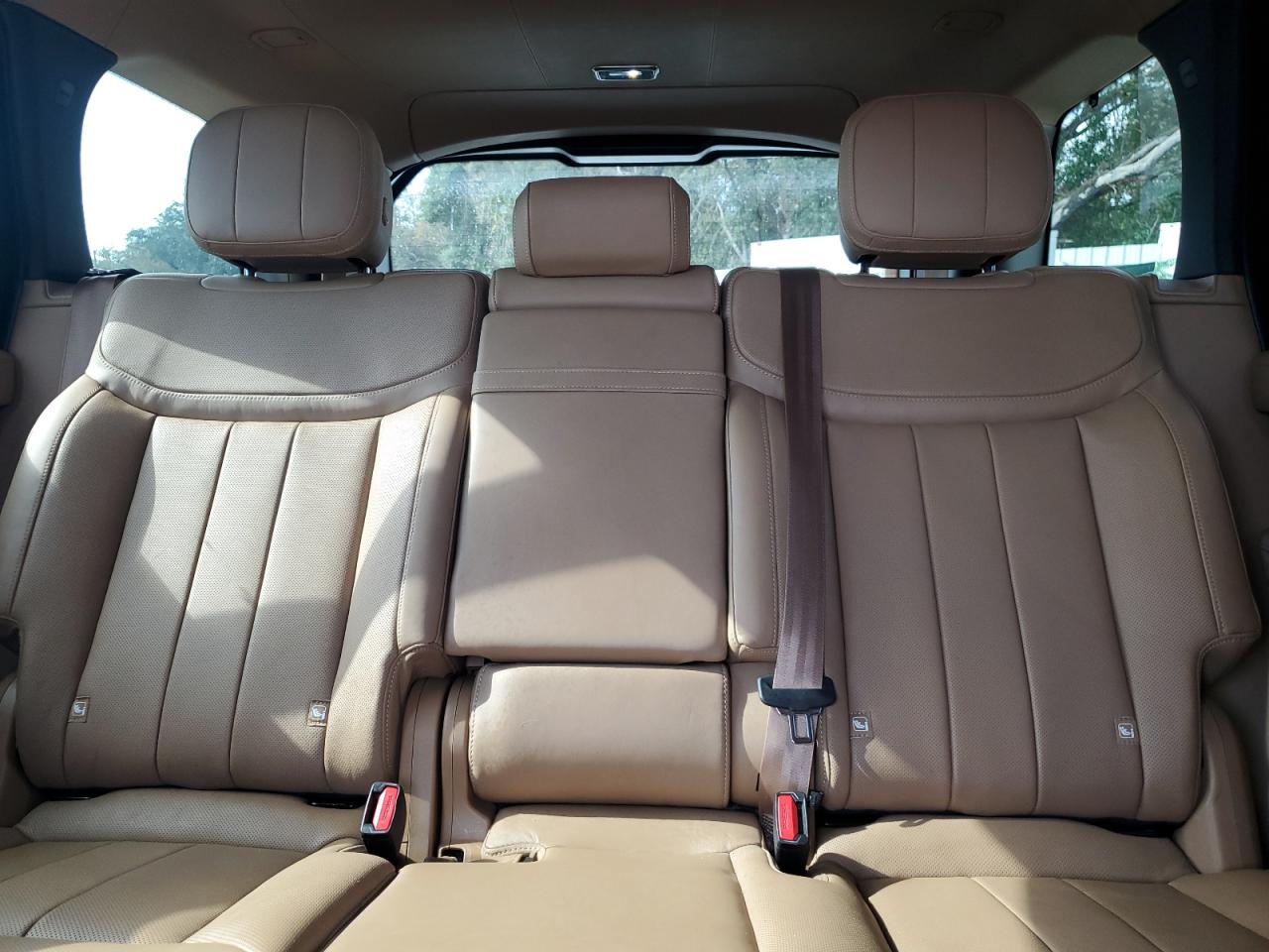 2023 Land Rover Range Rover - Image 10