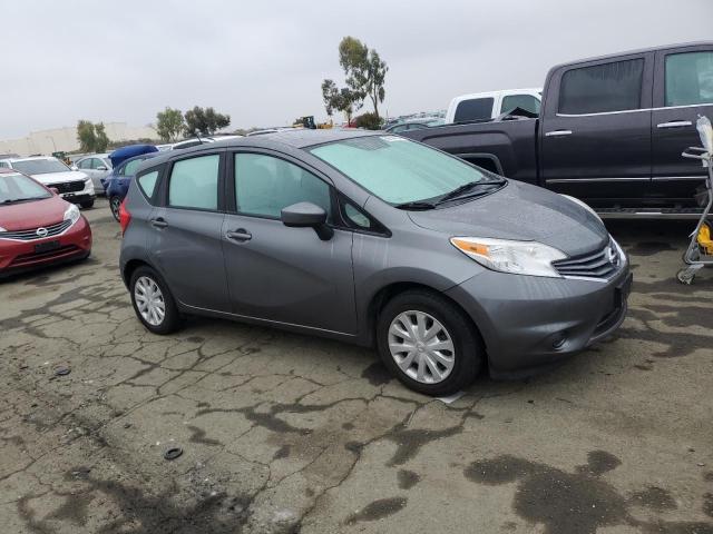 Hatchbacks NISSAN VERSA 2016 Srebrny