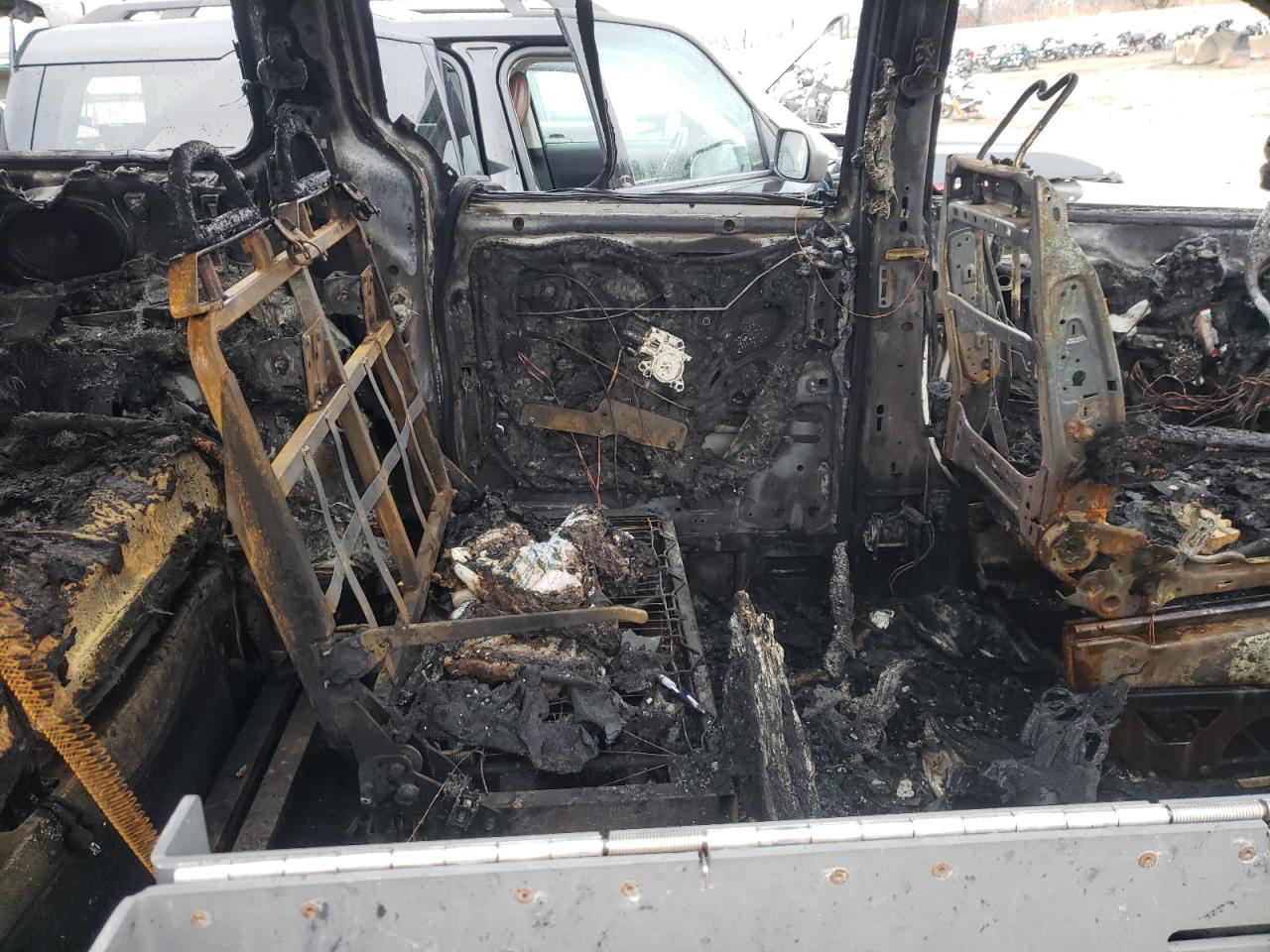 2010 Dodge Caravan - Image 11