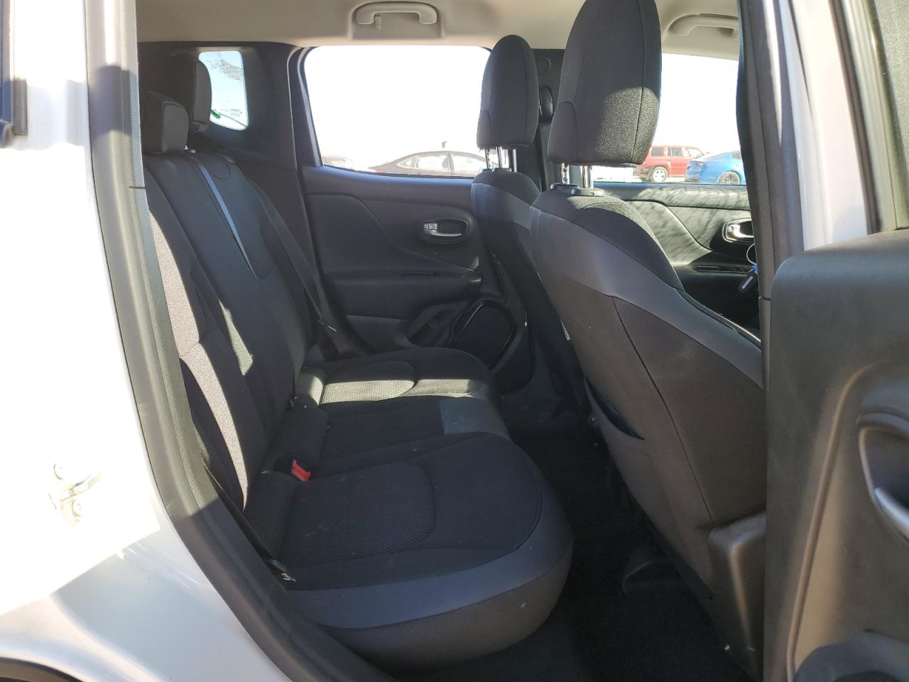 VIN ZACNJABB7KPJ76190 2019 JEEP RENEGADE no.11