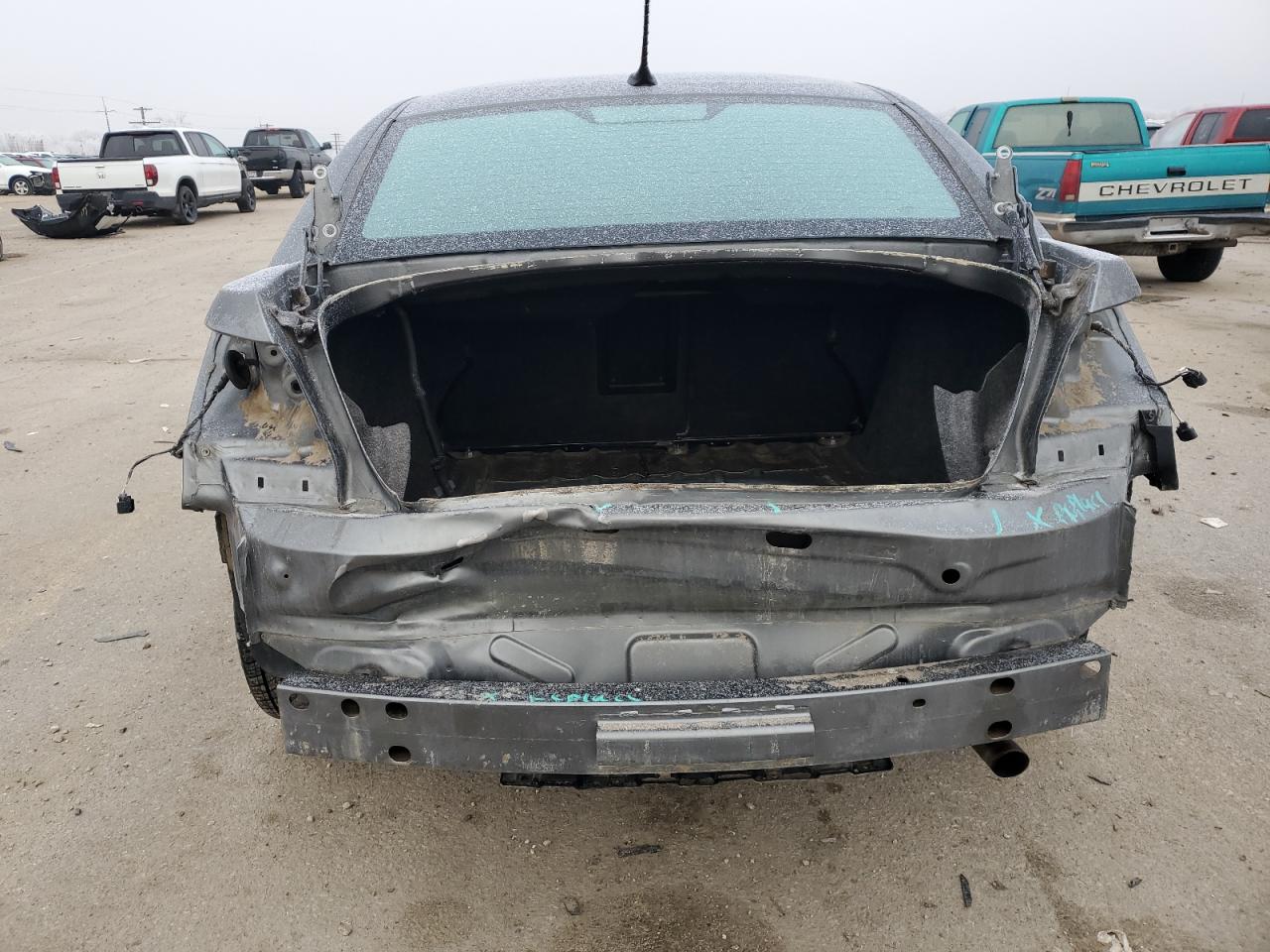2013 Chrysler 200 - Image 6
