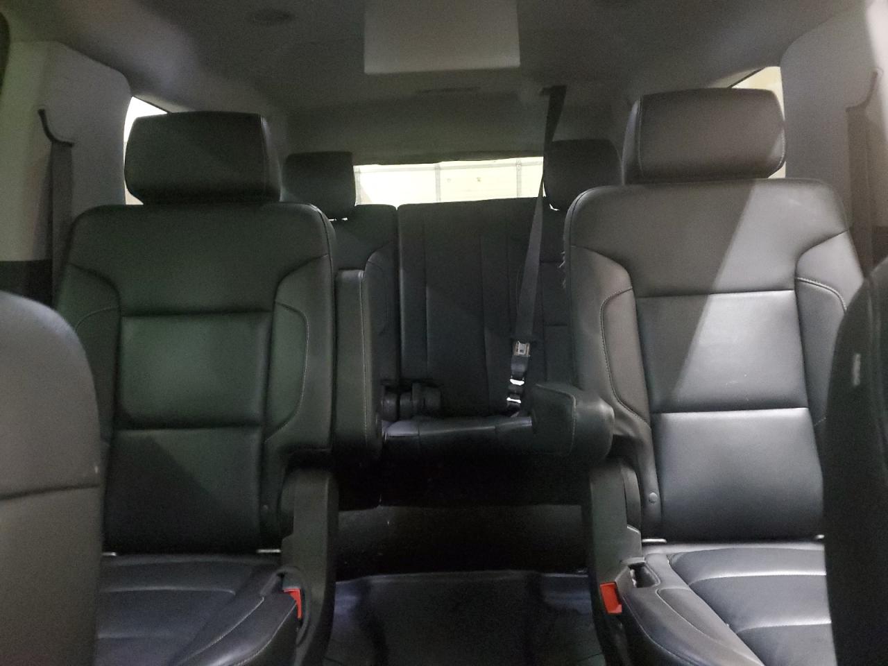 2015 GMC Yukon - Image 10