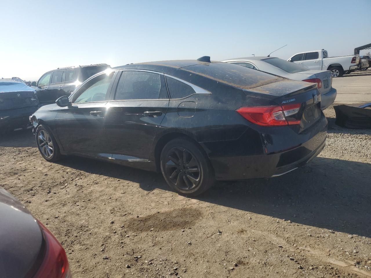 VIN 1HGCV1F10JA185930 2018 HONDA ACCORD no.2