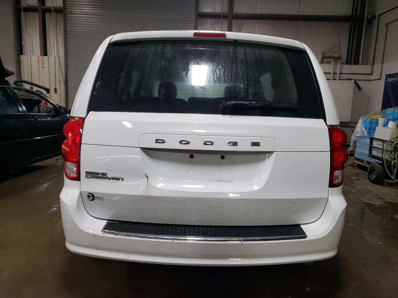 2016 Dodge Caravan - Image 6