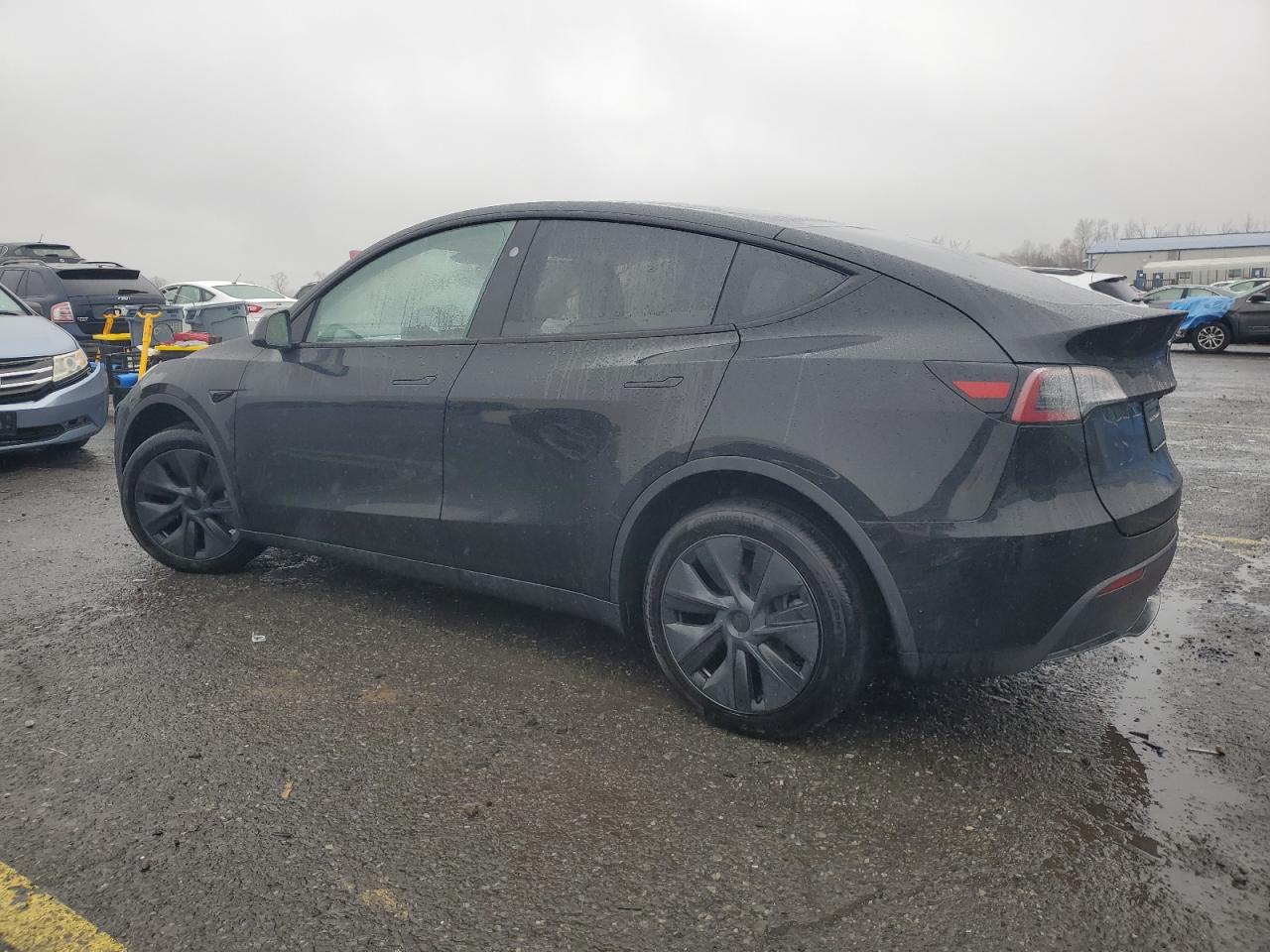 VIN 7SAYGDEE3RF170509 2024 TESLA MODEL Y no.2