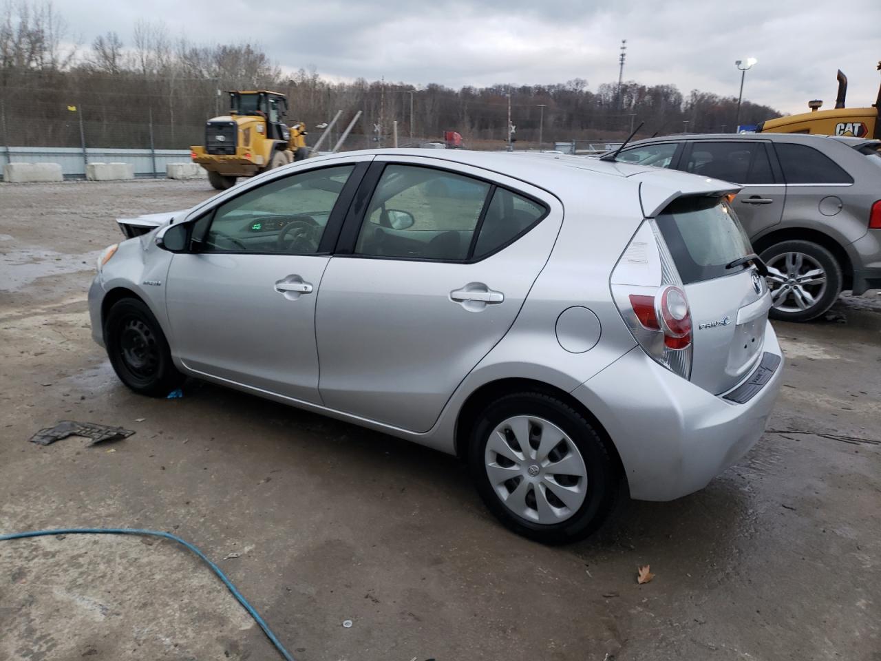 VIN JTDKDTB31D1037368 2013 TOYOTA PRIUS no.2