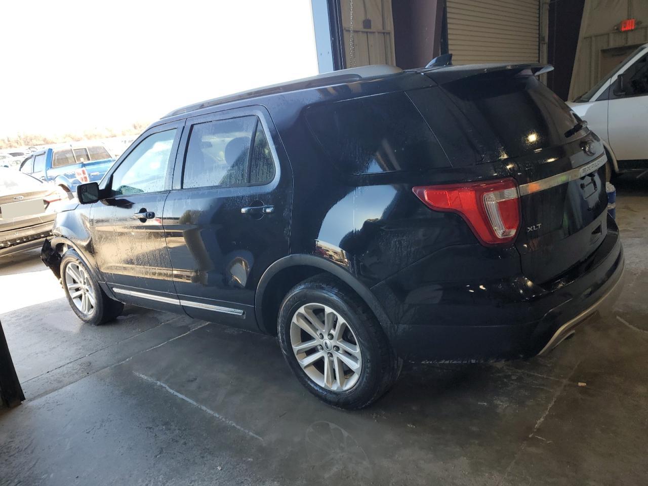 VIN 1FM5K7DH3HGA59647 2017 FORD EXPLORER no.2