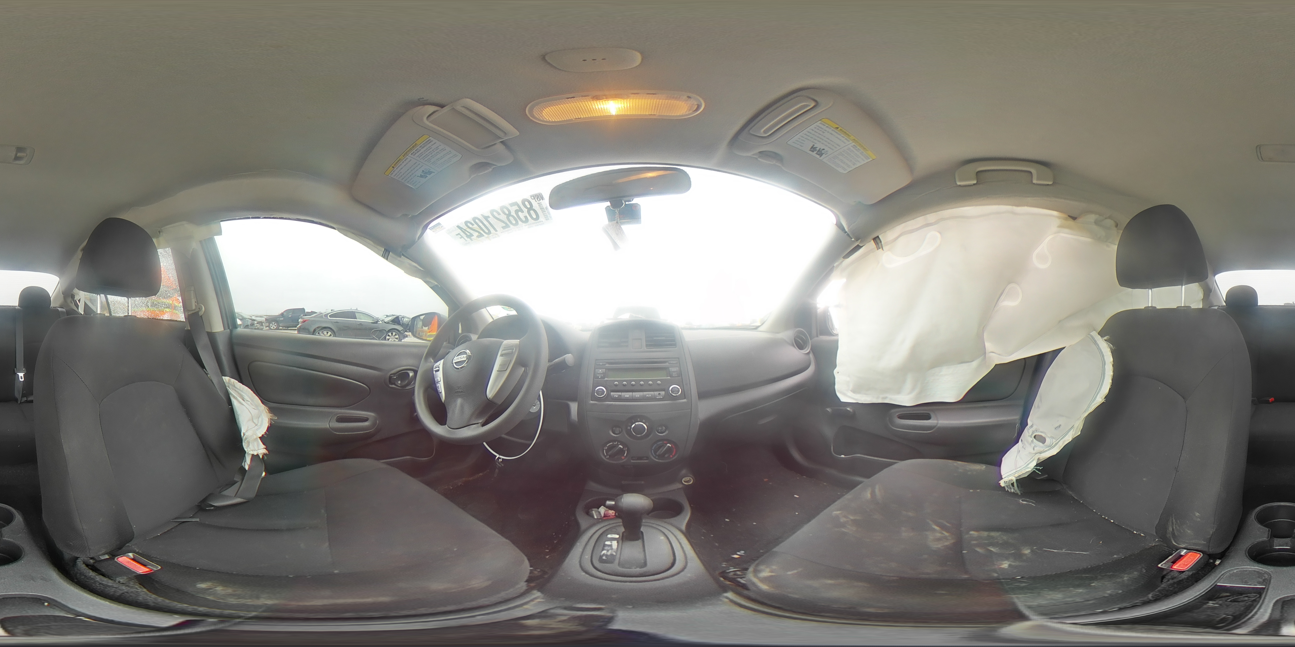 2018 Nissan Versa - Image 12