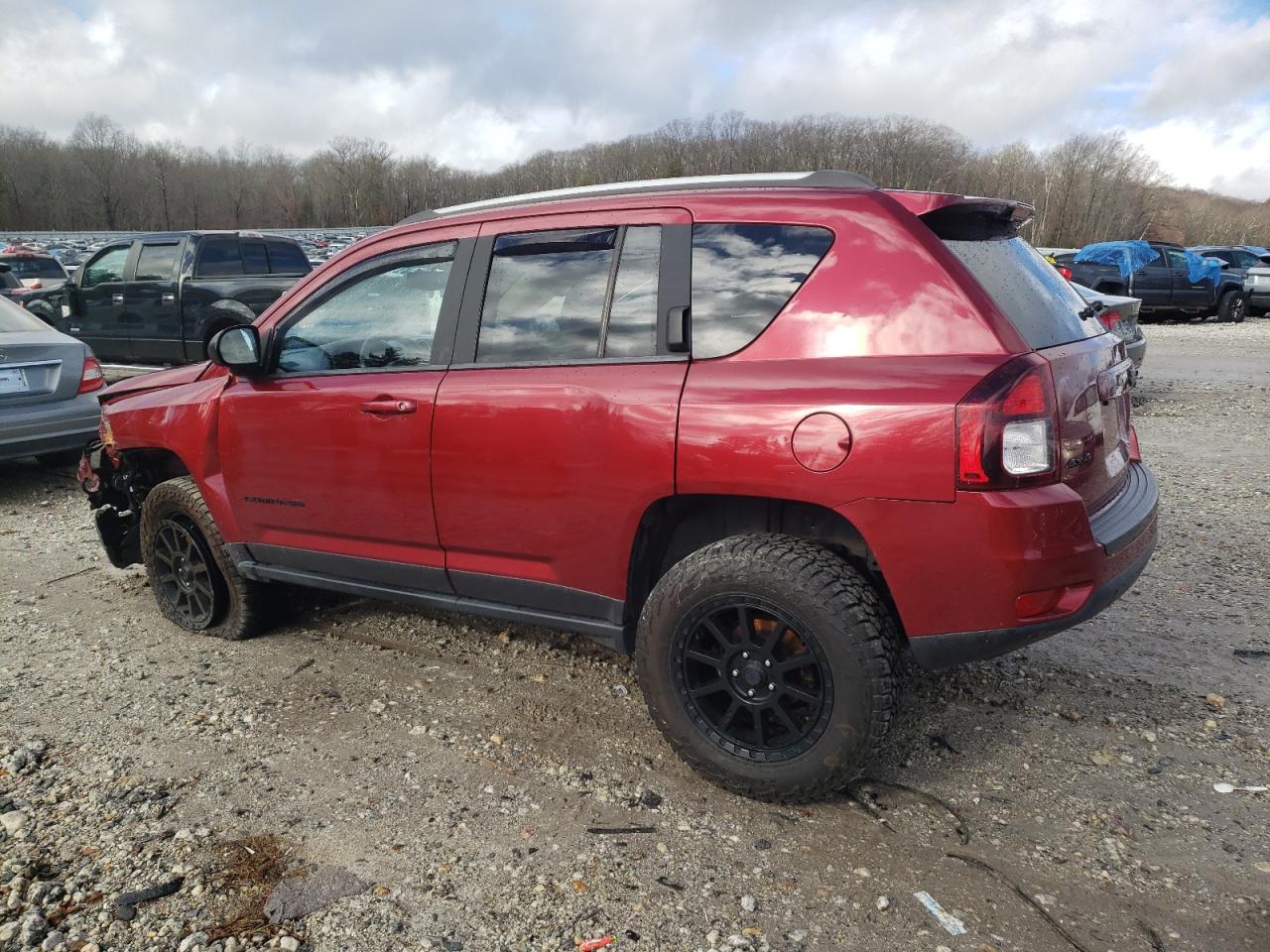 VIN 1C4NJDBB3GD662036 2016 JEEP COMPASS no.2