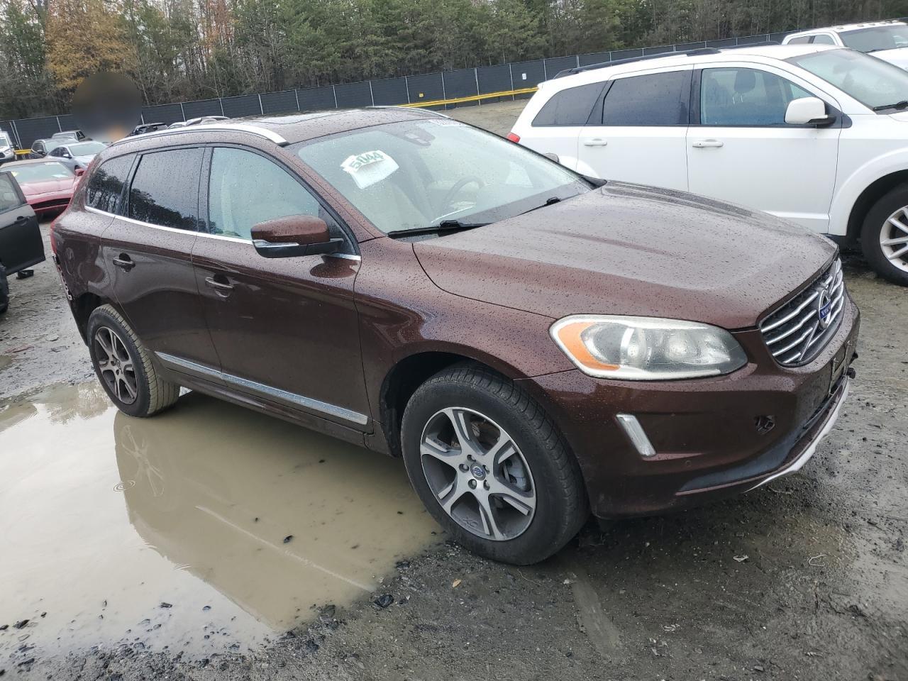 2015 Volvo XC60 - Image 4