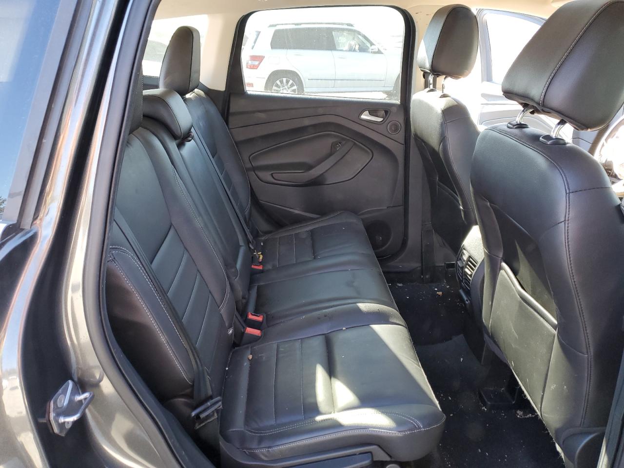 2015 Ford Escape - Image 12