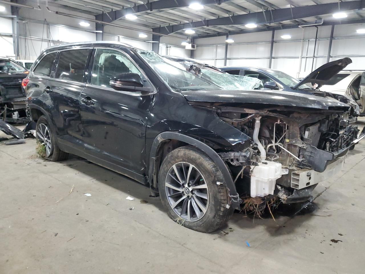 2019 Toyota Highlander - Image 4