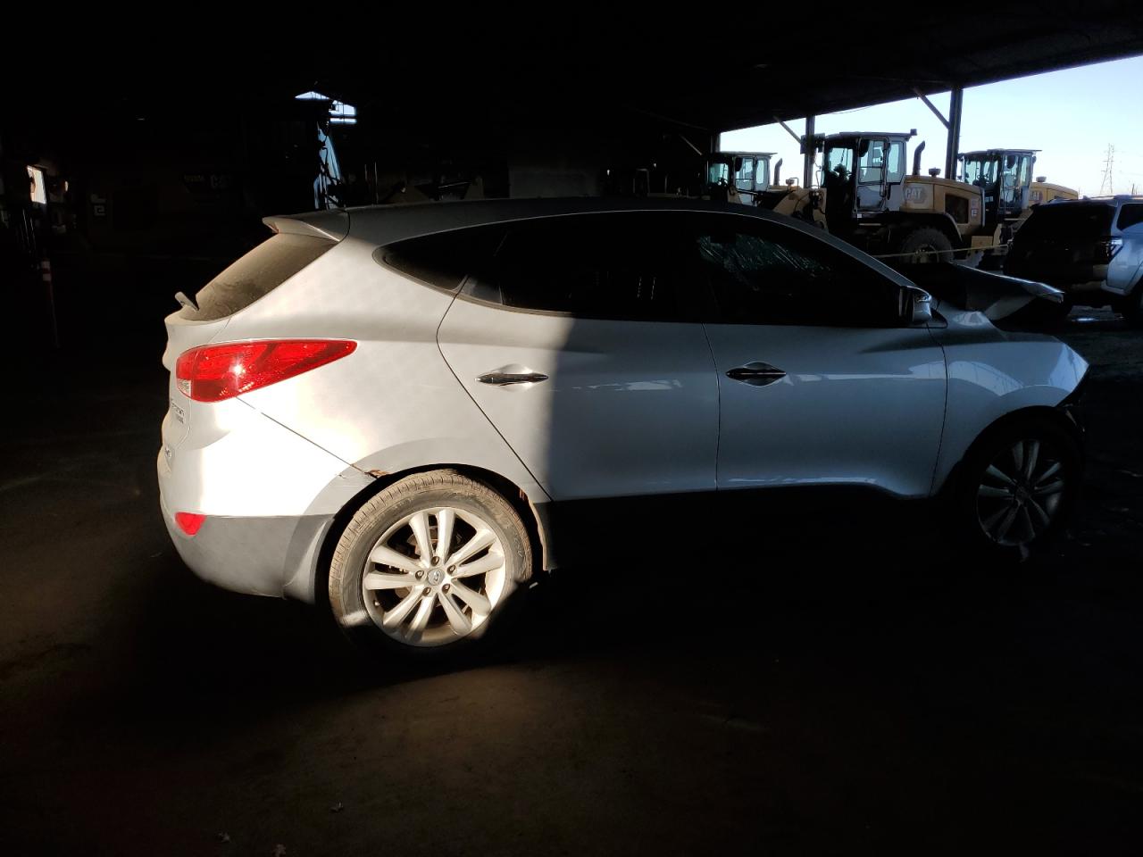 2011 Hyundai Tucson - Image 3