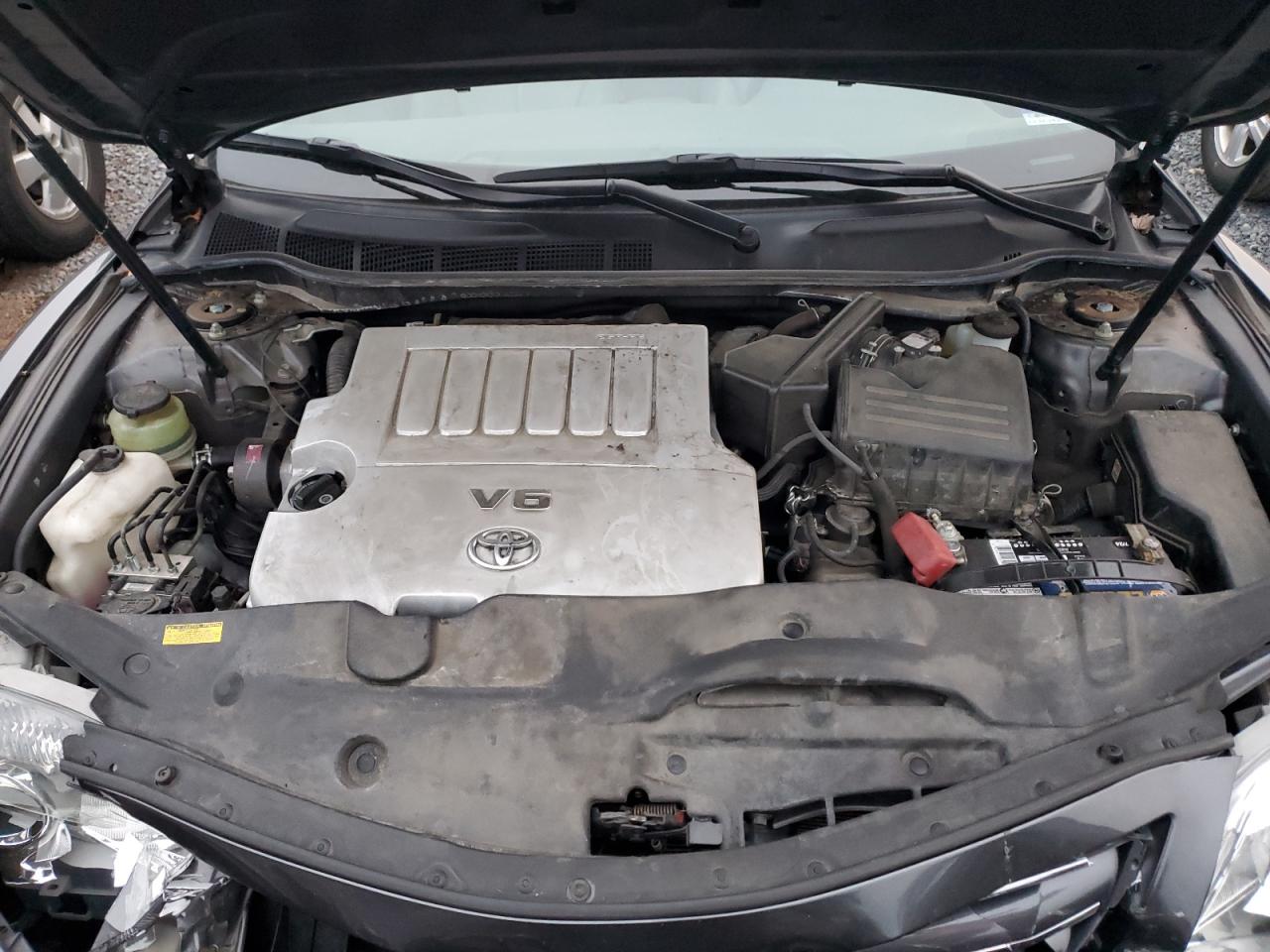 2011 Toyota Camry - Image 11