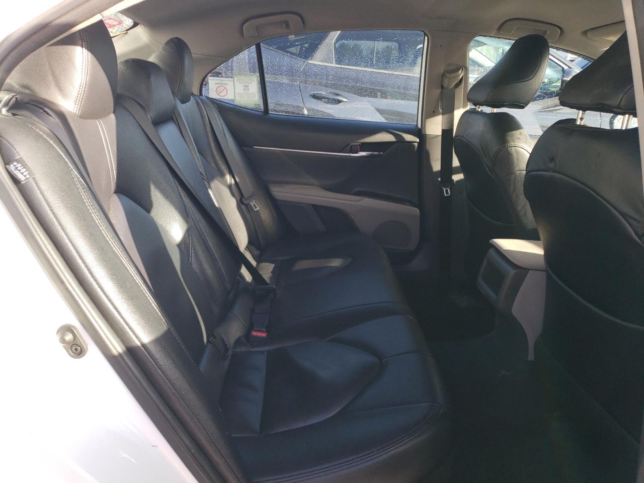 2022 Toyota Camry - Image 10