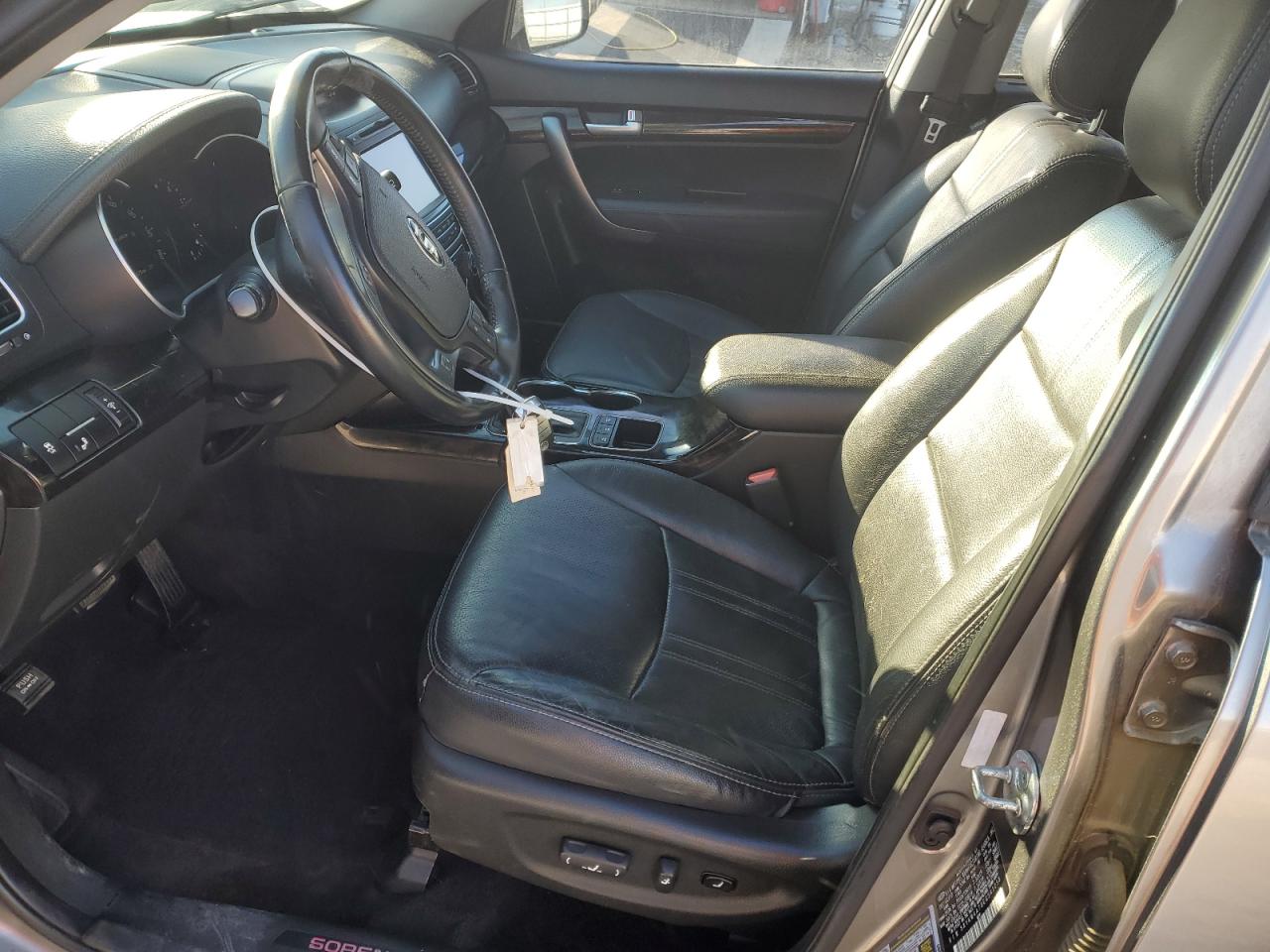 2014 Kia Sorento - Image 7