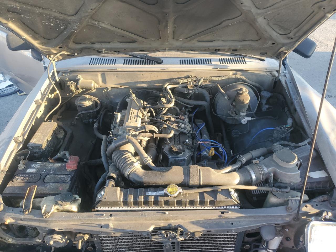 1993 Toyota Pickup - Image 11