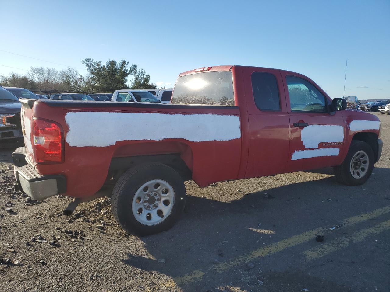 2007 Chevrolet Silverado - Image 3