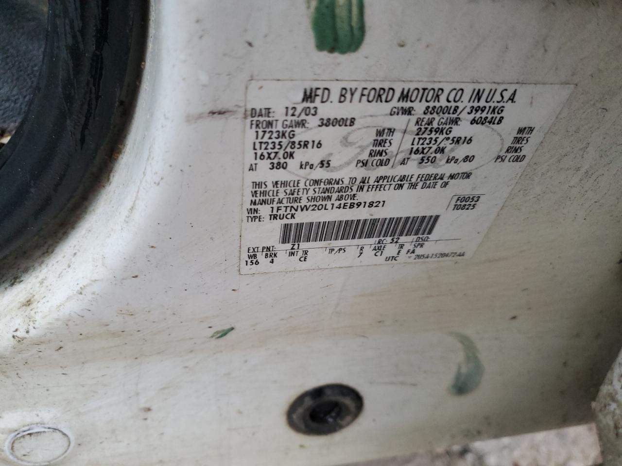 2004 Ford F250 - Image 12