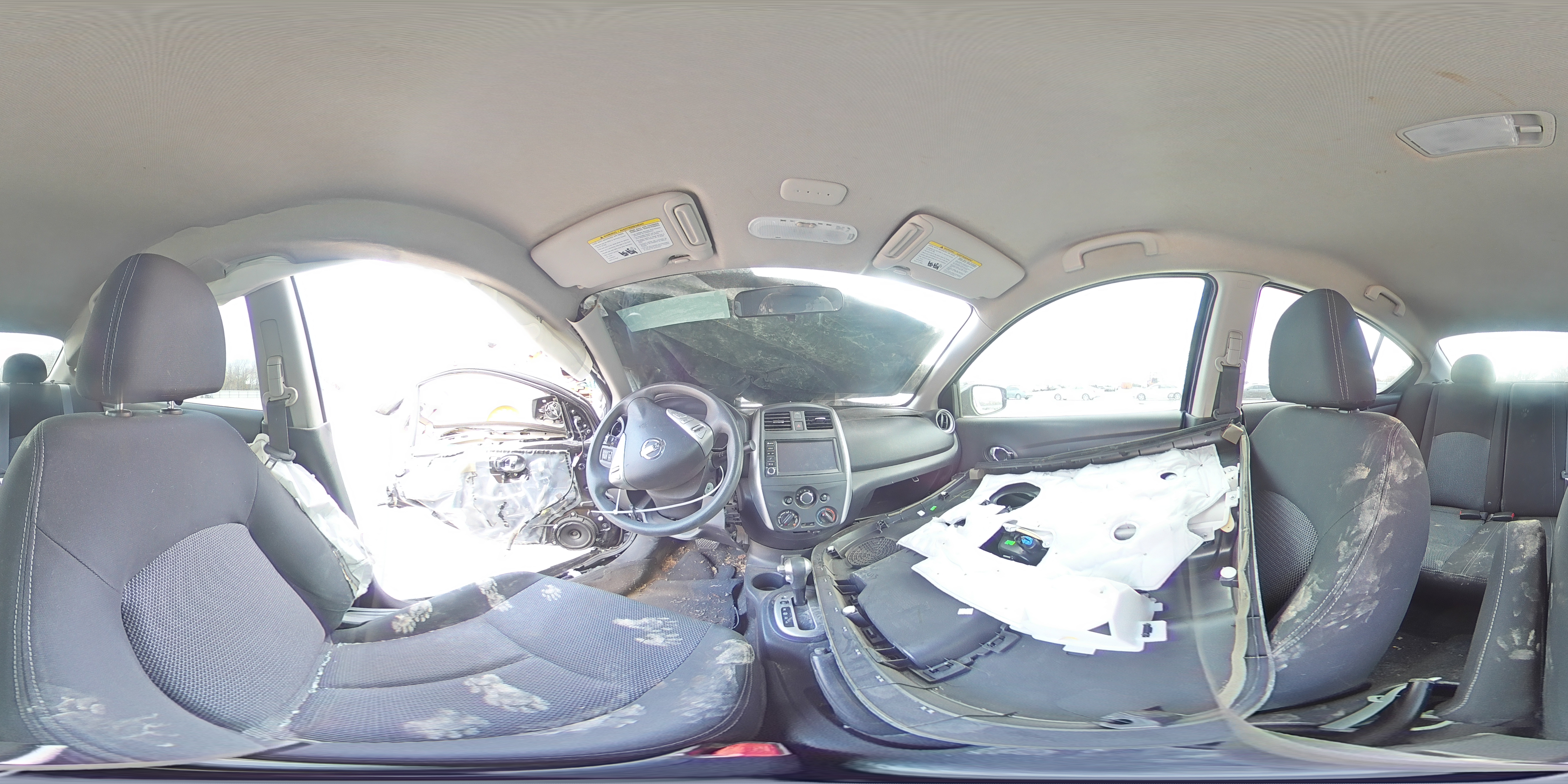 2019 Nissan Versa - Image 12