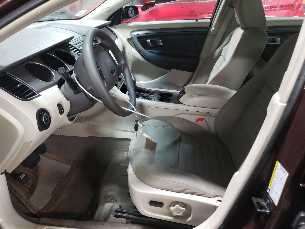 2010 Ford Taurus - Image 7