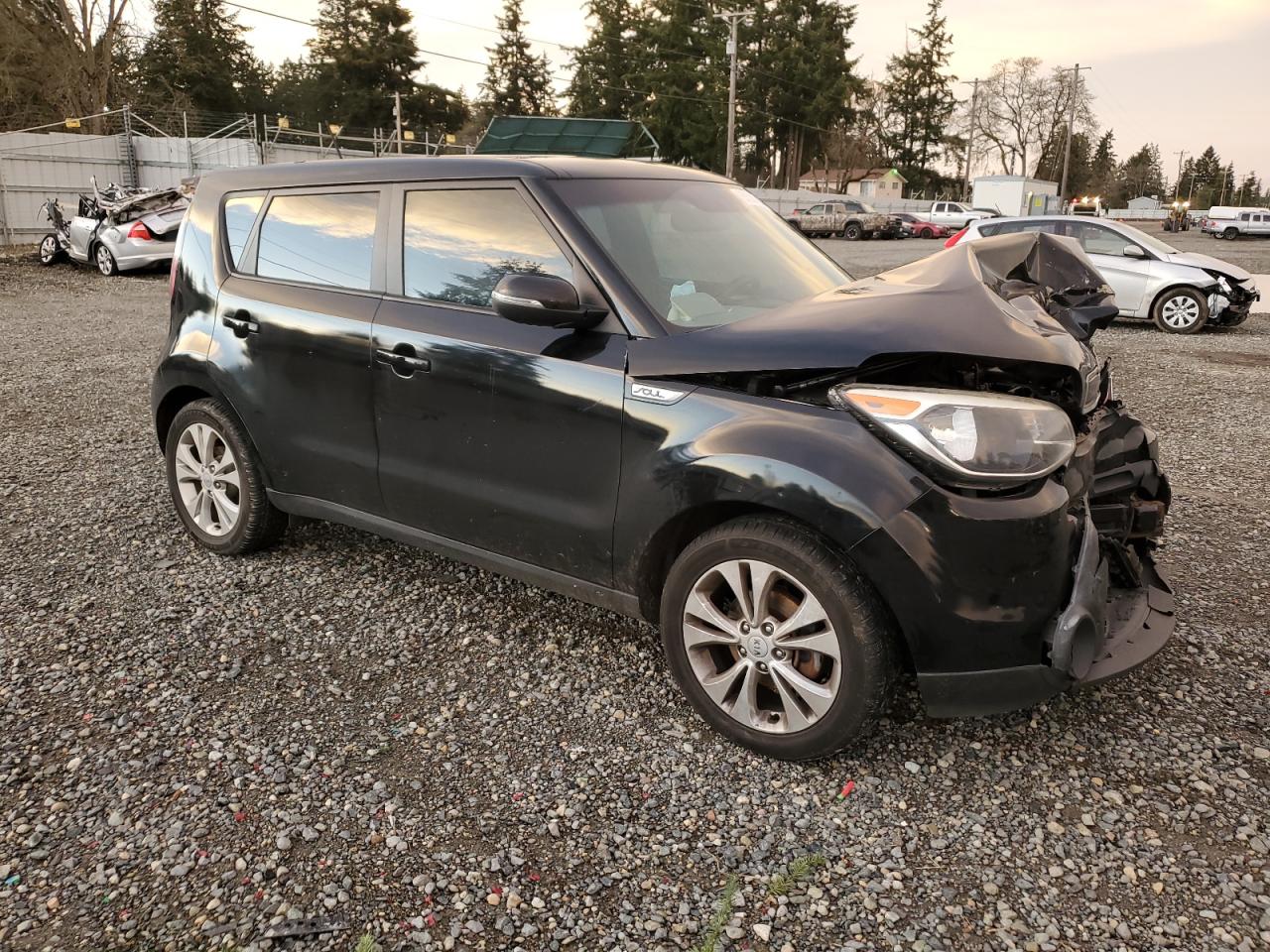 VIN KNDJP3A58E7063969 2014 KIA SOUL no.4