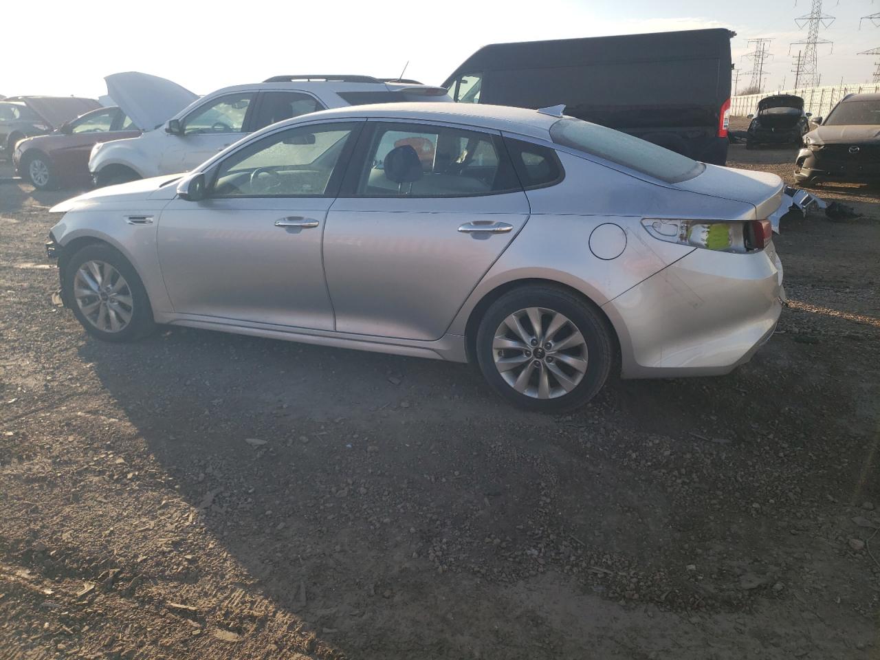 VIN 5XXGU4L39GG054065 2016 KIA OPTIMA no.2