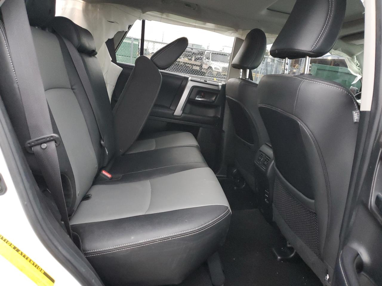 2019 Toyota 4Runner Sr5/Sr5 Premium VIN: JTEBU5JR1K5718763 Lot: 83493294