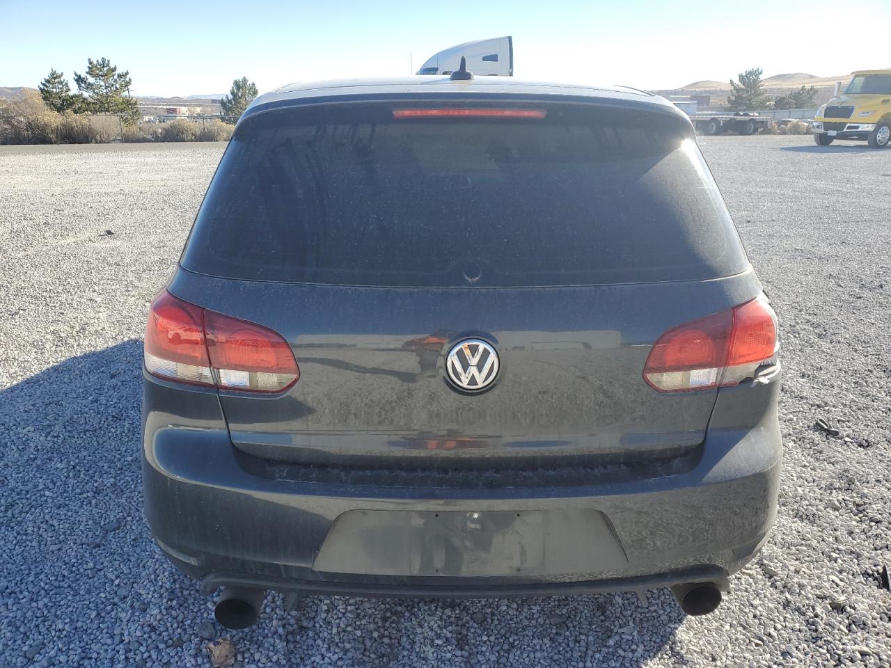 2010 Volkswagen GTI - Image 6