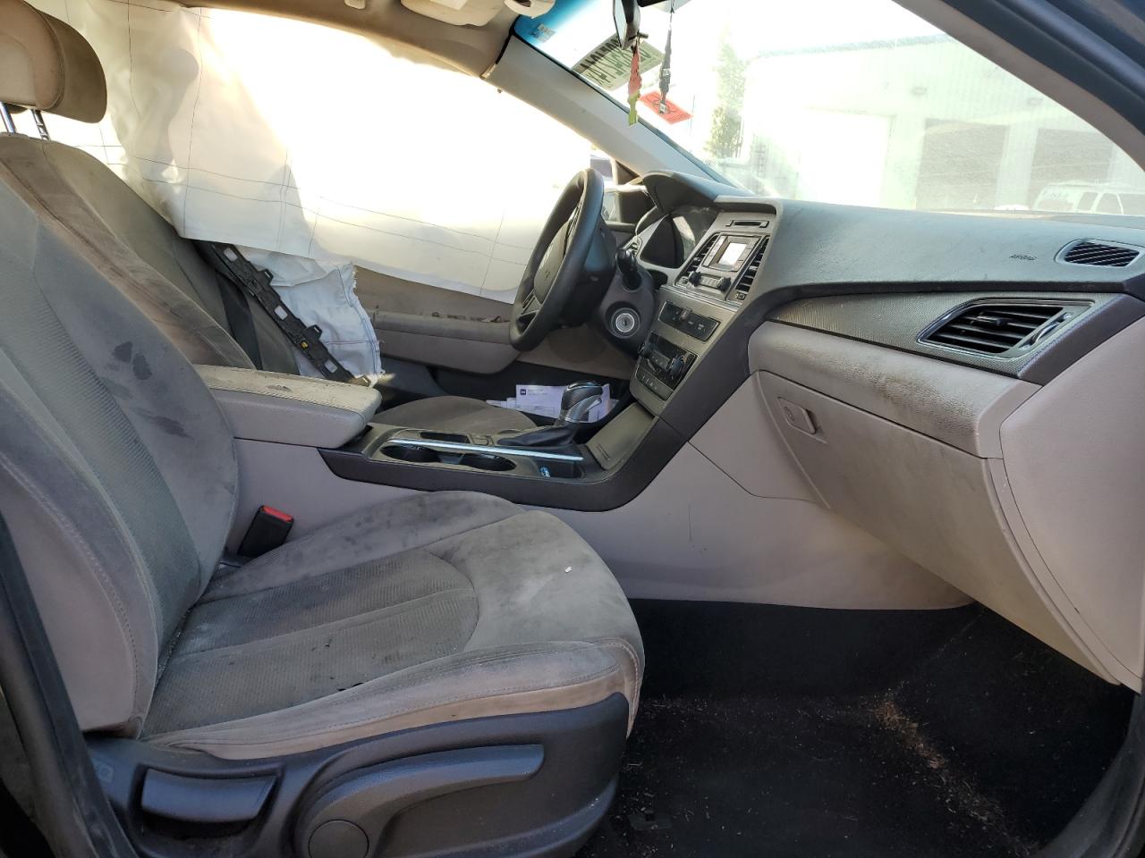 2017 Hyundai Sonata - Image 7