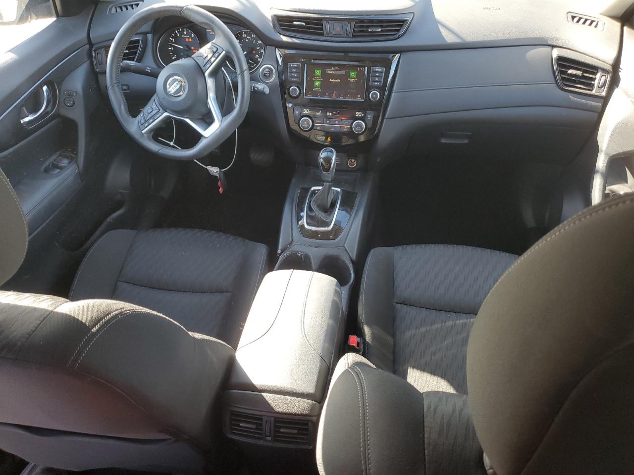2018 Nissan Rogue - Image 8