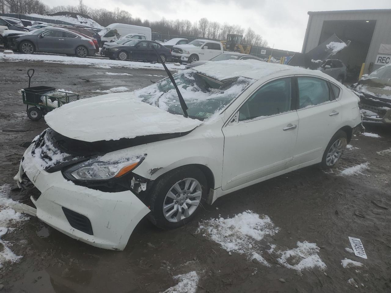 2016 Nissan Altima - Image 1