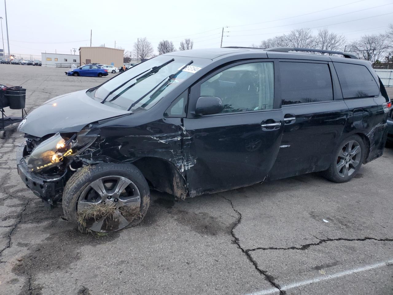 2015 TOYOTA SIENNA