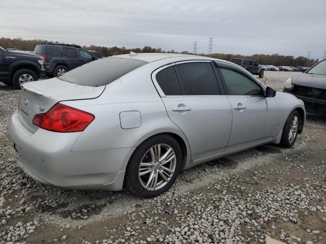  INFINITI G37 2013 Сріблястий