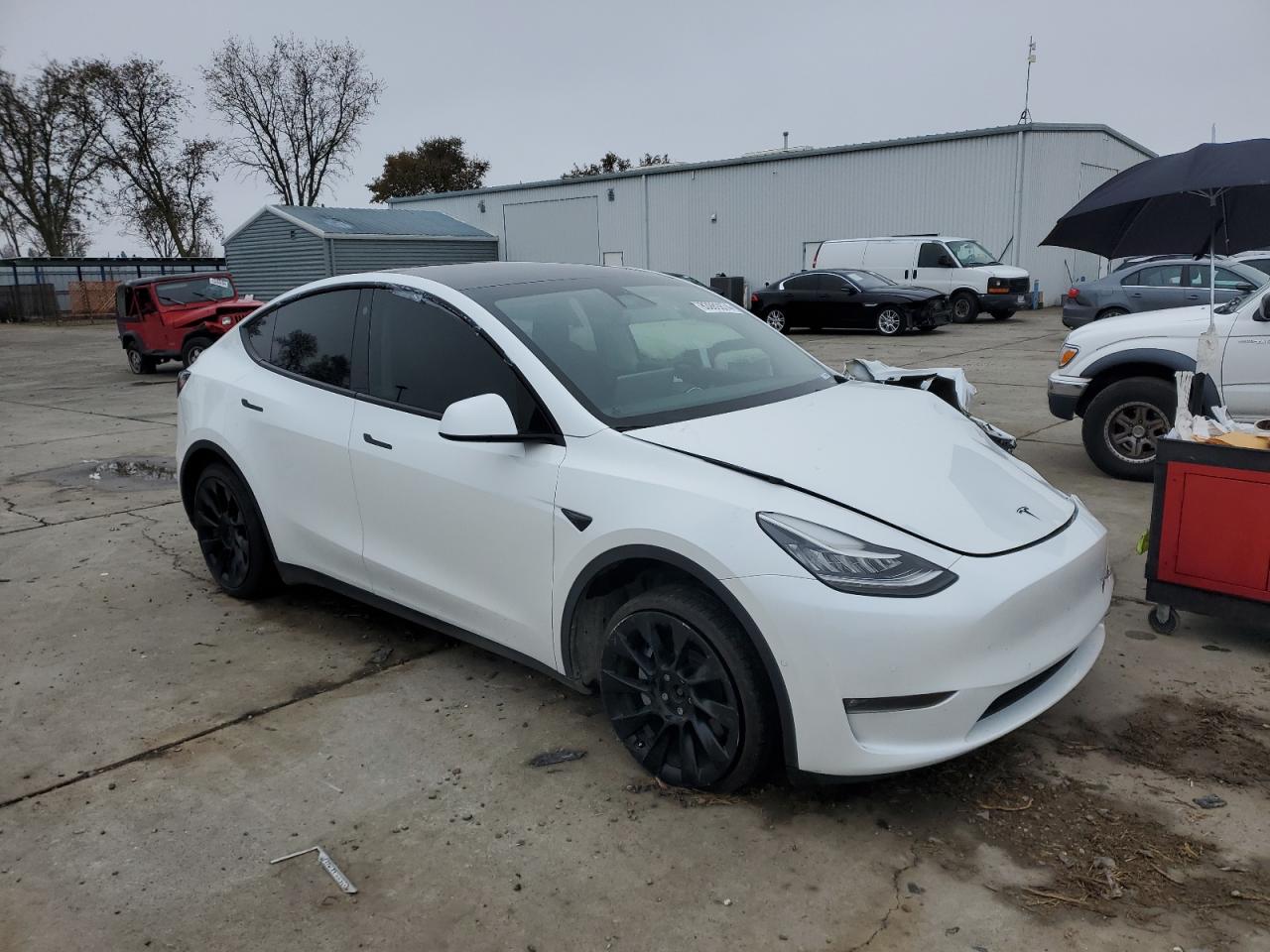 VIN 7SAYGDEE1NF320224 2022 TESLA MODEL Y no.4