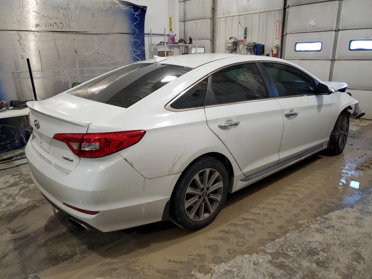 2017 Hyundai Sonata - Image 3