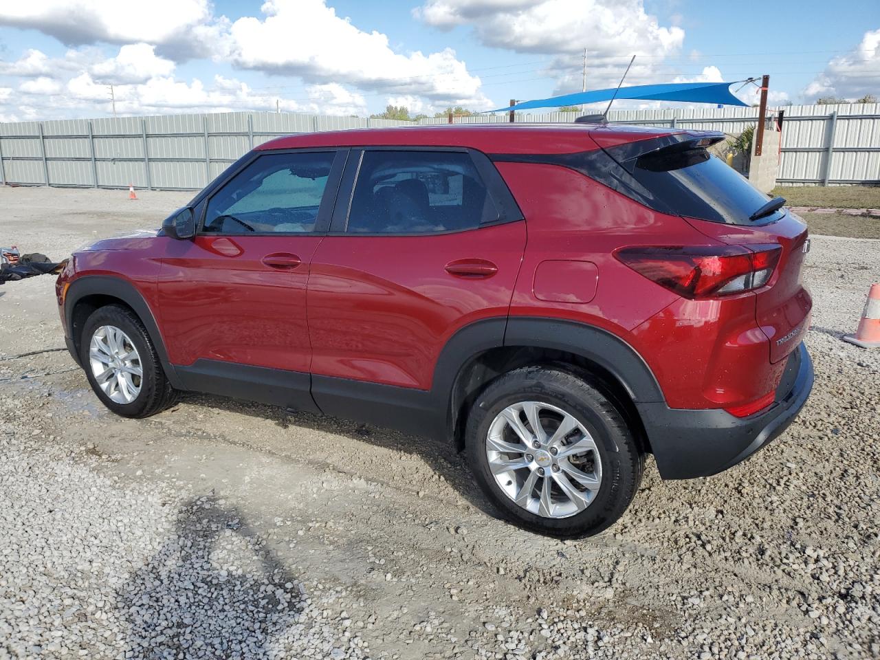 2021 Chevrolet TrailBlazer - Image 2