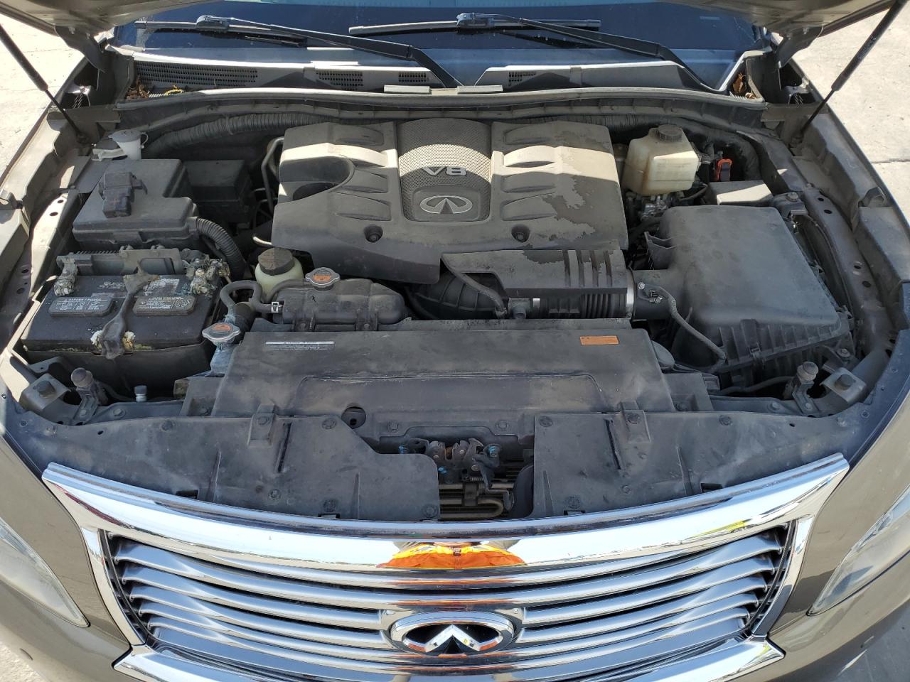 2014 Infiniti QX80 - Image 12