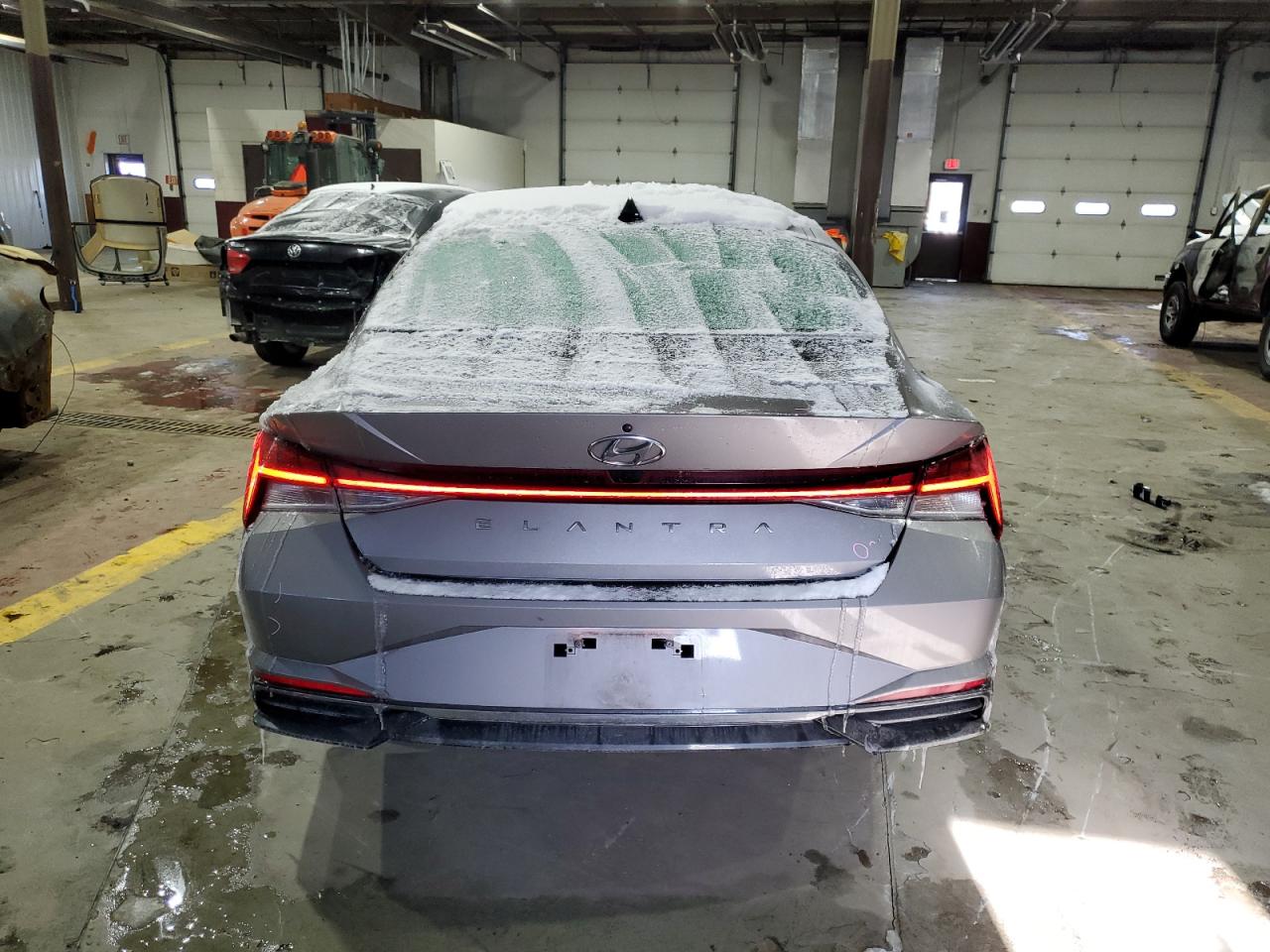 2021 Hyundai Elantra - Image 6