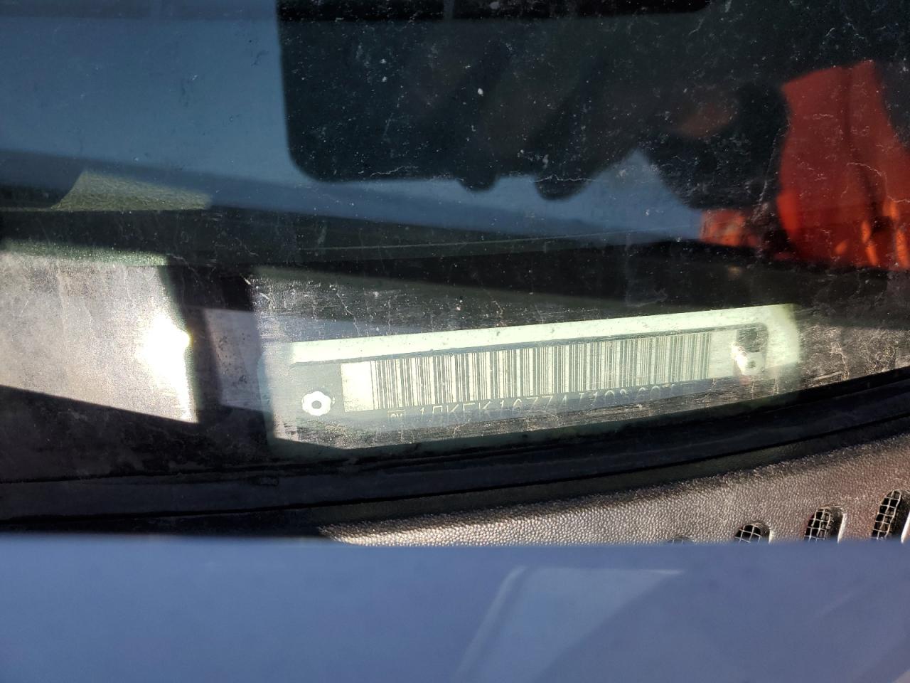 2004 GMC Yukon - Image 13