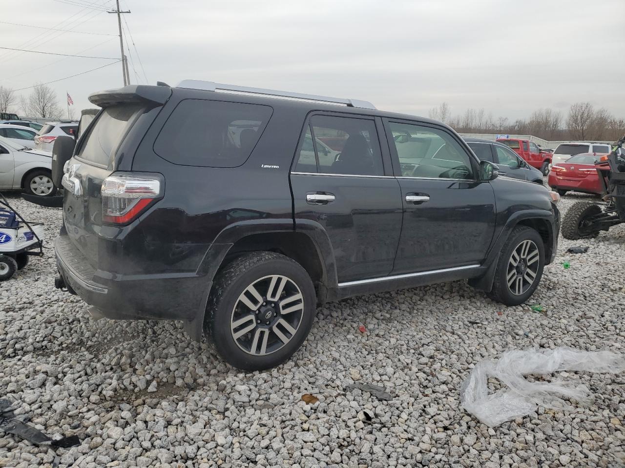 VIN JTEBU5JR5K5680762 2019 TOYOTA 4RUNNER no.3