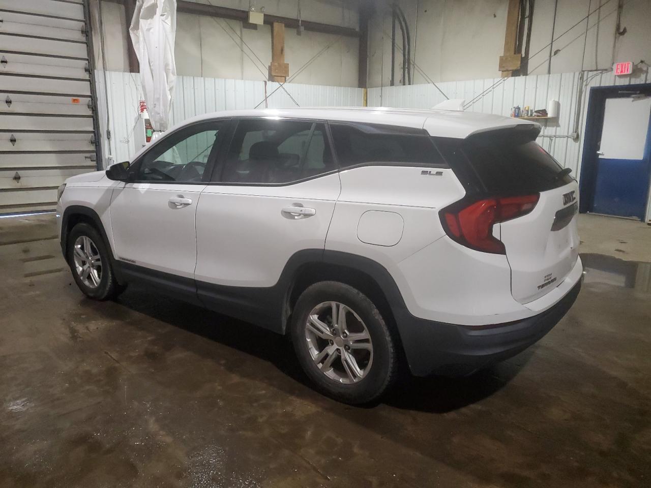 2018 GMC Terrain - Image 2