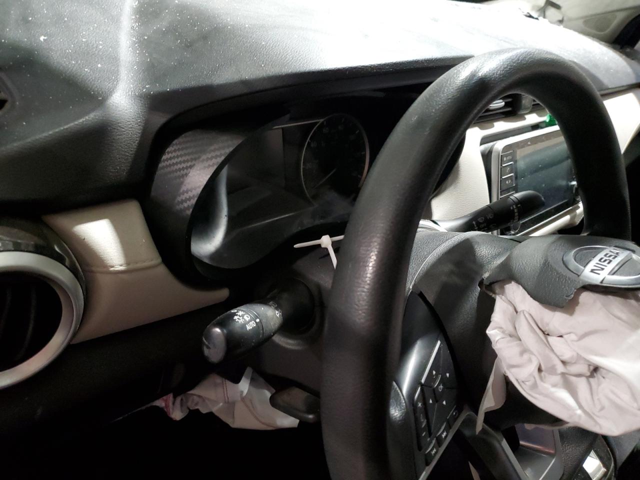 2021 Nissan Versa - Image 9